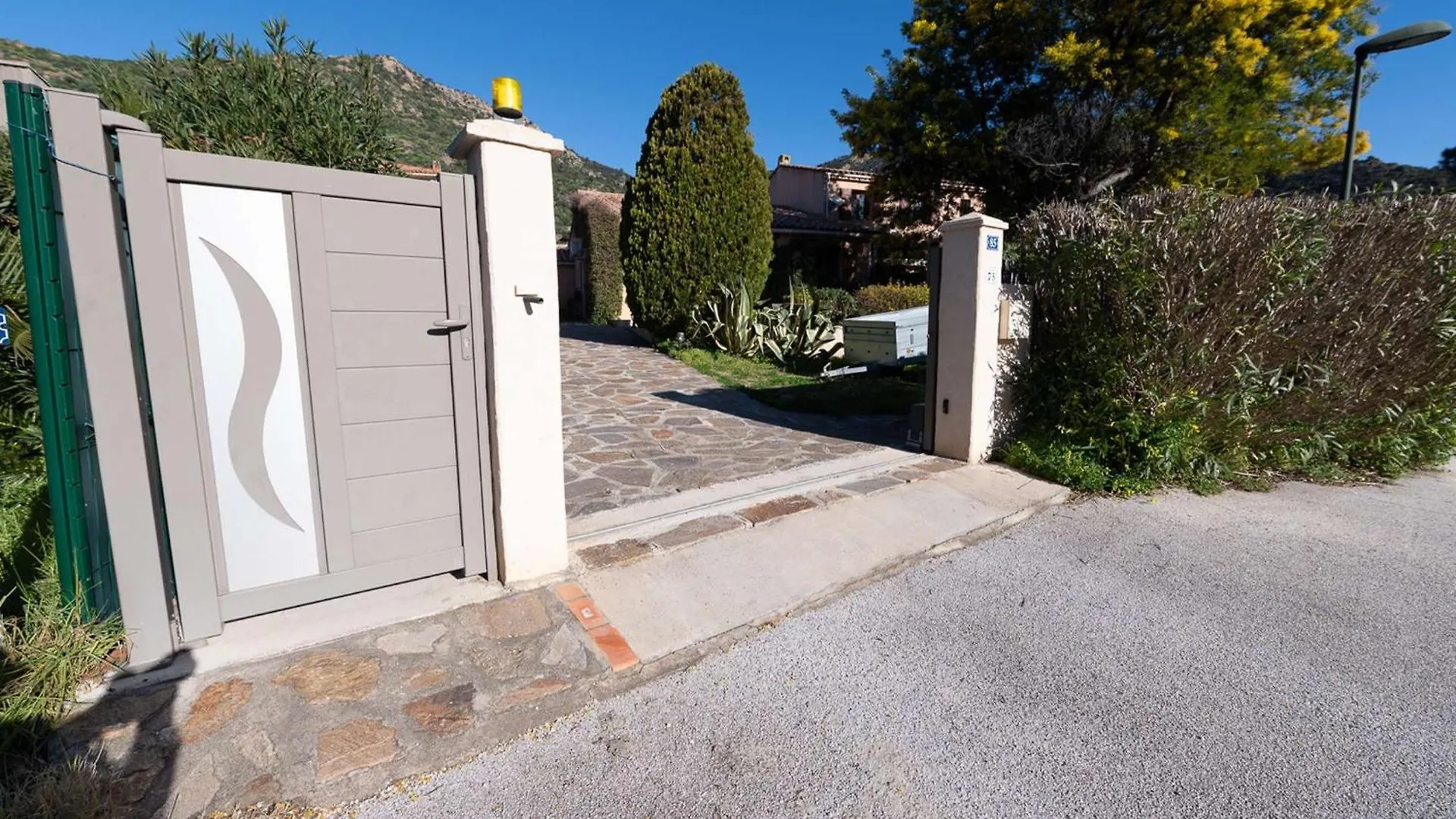 Maison Pour 6 Personnes , Climatisee A 500 M De La Plage De Saint Clair Le Lavandou Vila