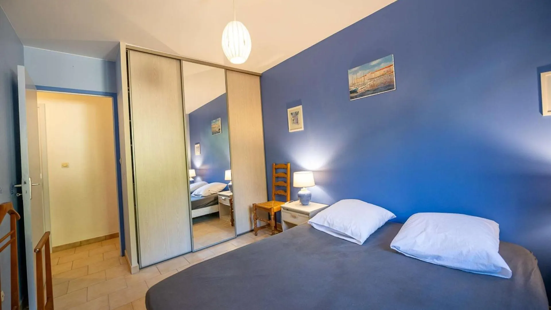Maison Pour 6 Personnes , Climatisee A 500 M De La Plage De Saint Clair Le Lavandou 0*,  France